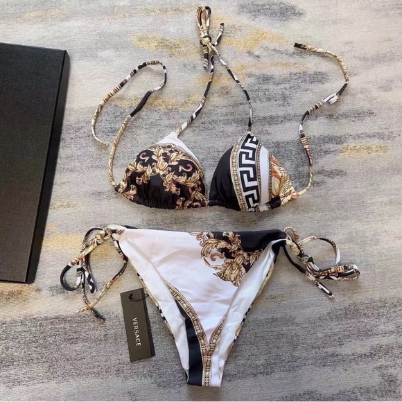Bikini Versace - Picture 12 of 15
